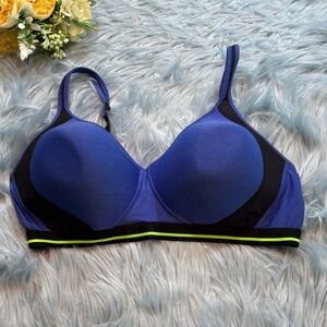 Hanes X-Temp Wireless T Shirt Bra sz XL